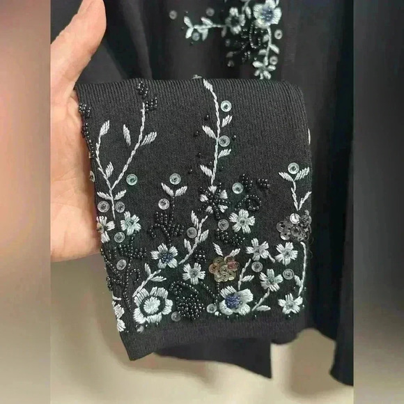 Y2K Finity Embroidered Beaded Sequin Floral Front Clasp Sweater – Women’s S - Picture 6 of 15